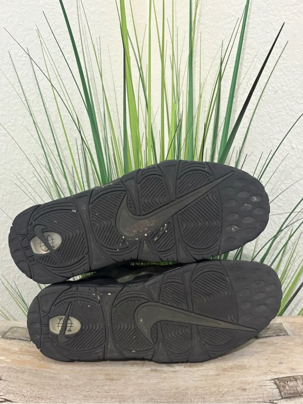 Nike Air More Money QS Dollar Sneakers